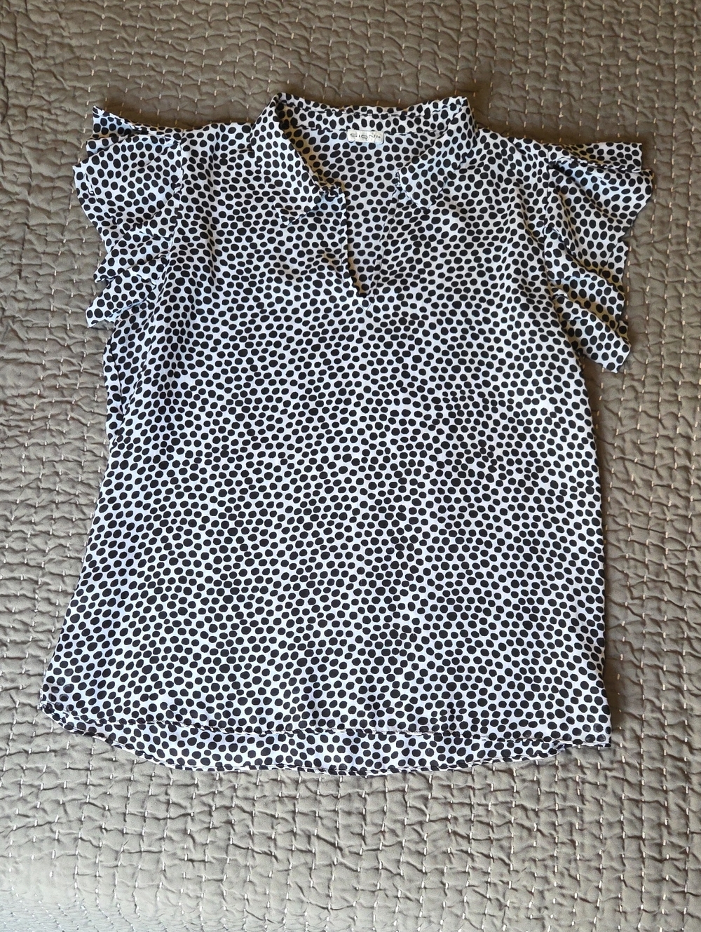 Sioni Black & White Polka Dot Ruffle Sleeve Top